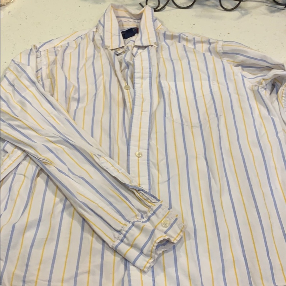 American Eagle Button up shirt